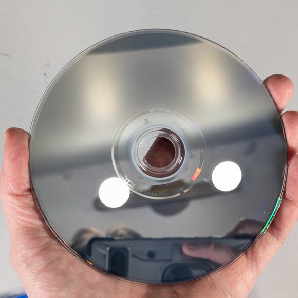 PS4 ARK Survival Evolved Video game - Picture 7 of 8